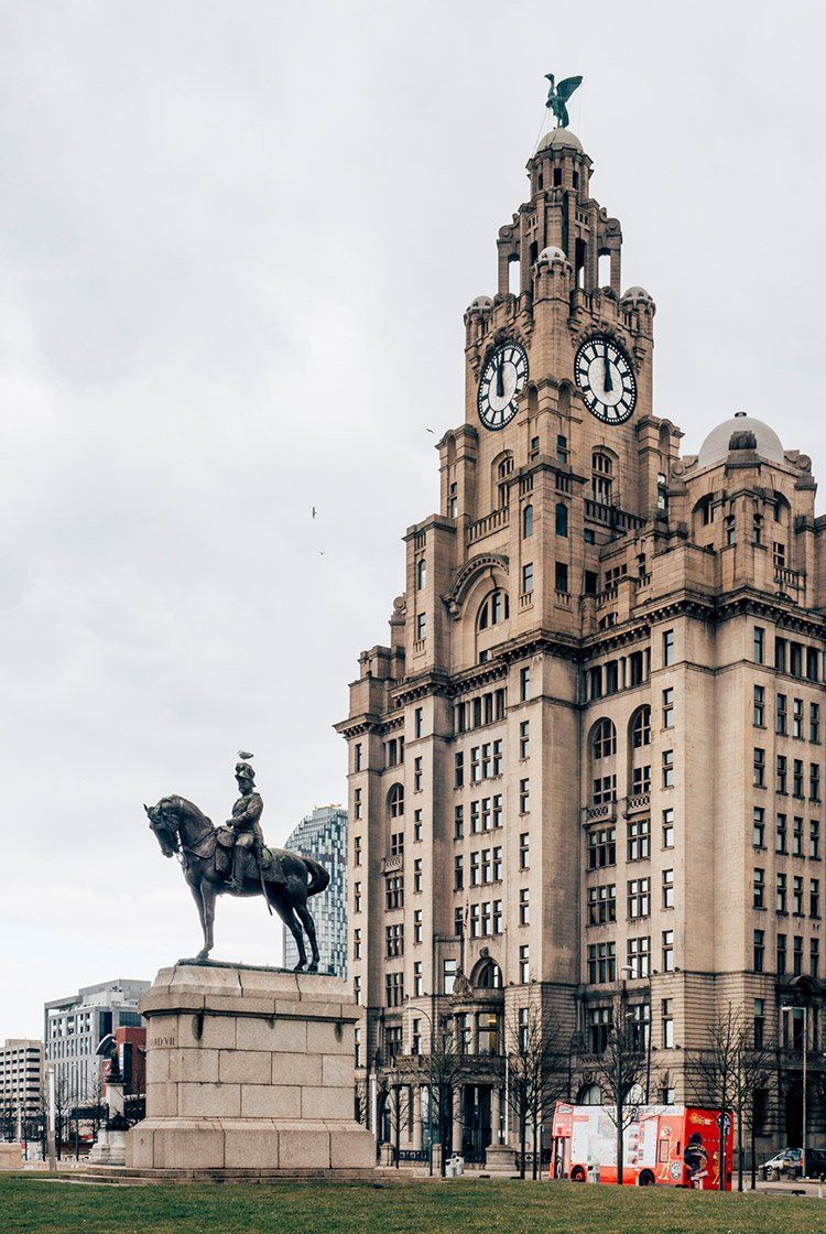 The Top 10 Most Single Cities in the UK | EGO