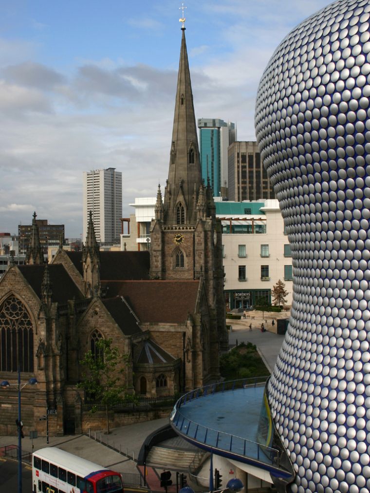 The Top 10 Most Single Cities in the UK | EGO
